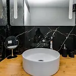 Crystal Luxury Apartman *