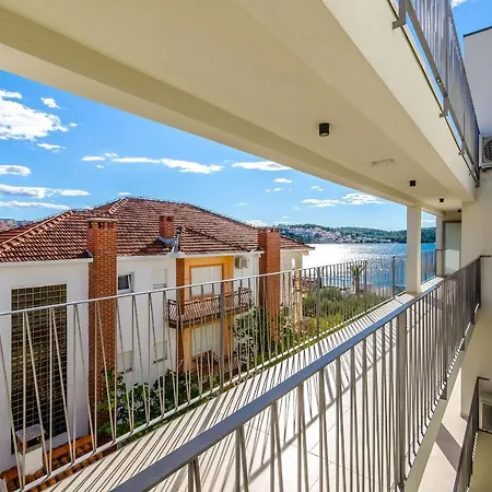 アパート Crystal Luxury *