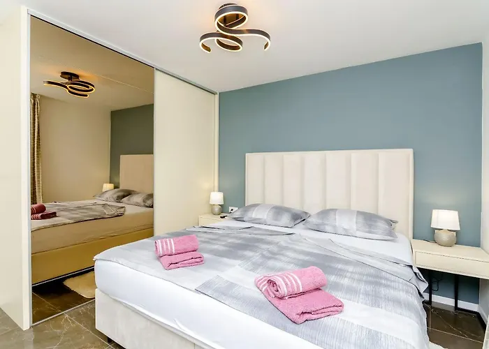 Crystal Luxury تروغير
