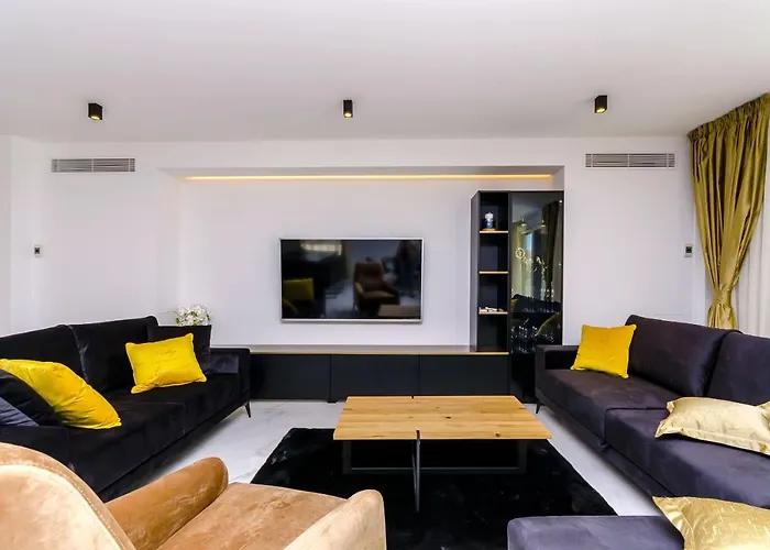 Crystal Luxury تروغير