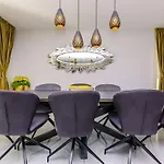 Crystal Luxury *