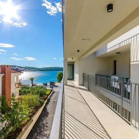 Crystal Luxury شقة