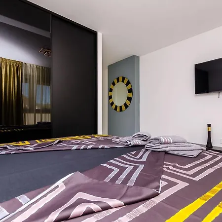 Crystal Luxury * تروغير