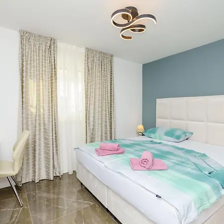 Lejlighed Crystal Luxury